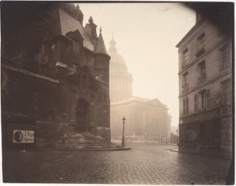 Eugène_Atget,_Rue_de_la_Montagne-Sainte-Geneviève,_1924