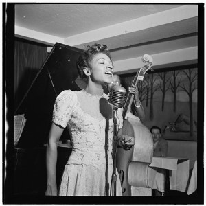 Maxine Sullivan, Village Vanguard 1947. William P. Gottlieb [Public domain], via Wikimedia Commons.